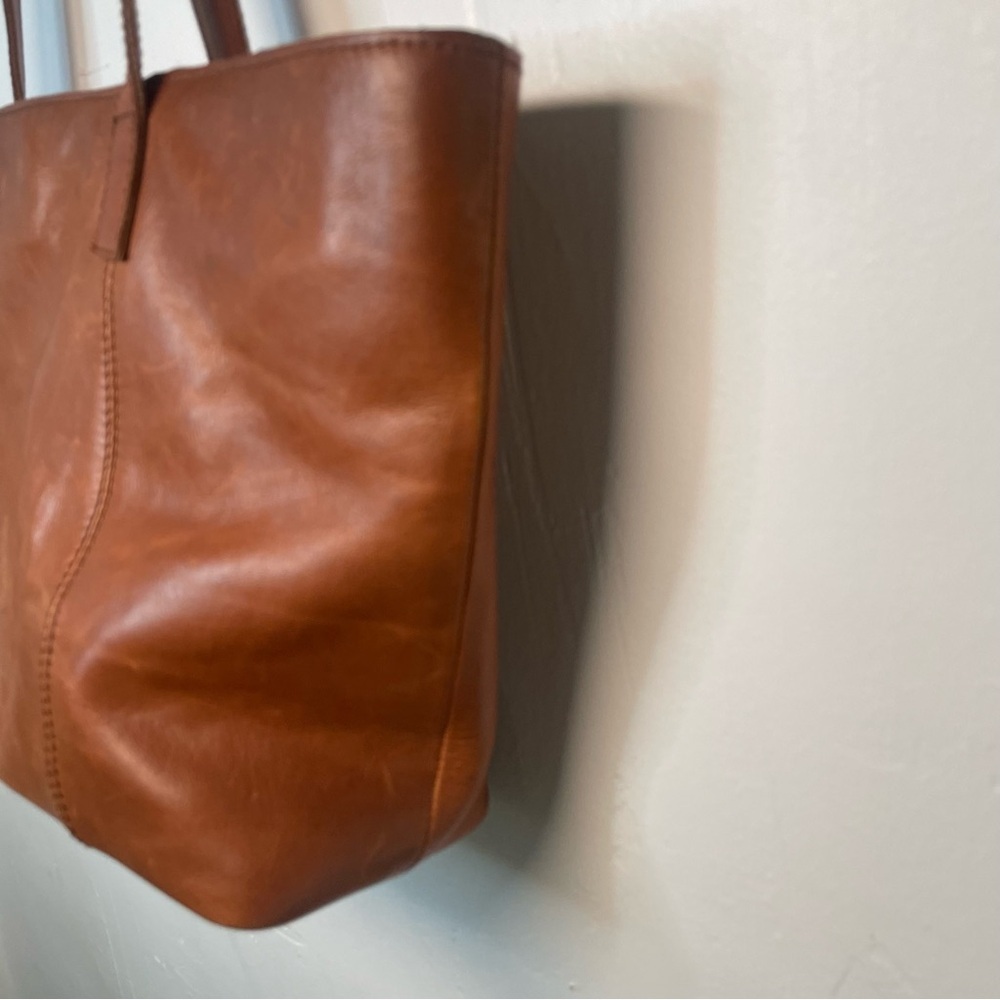 Civil Alchemy St. Louis Classic Leather Tote Bag - Picture 10 of 16